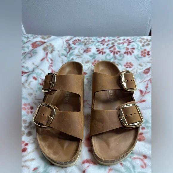 Birkenstock Arizona Big Buckle Slide Sandal
Color: Antique Cognac Oiled Leather - Picture 4 of 8